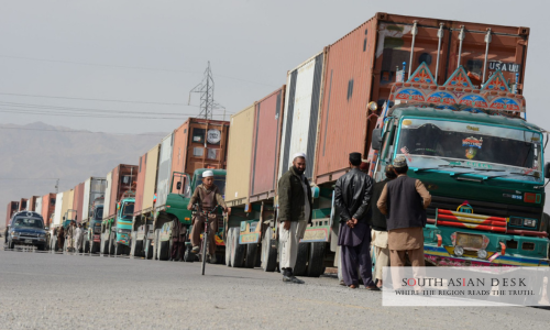 Afghanistan and Pakistan Trade Reaches $143m in August 2 Trucks crossing borders are a part of Afghanistan and Pakistan Trade