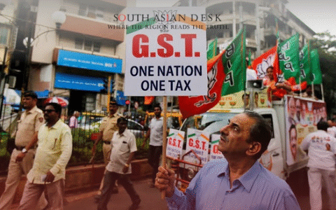 Mumbai market showcasing economic activity contributing to India GST collection in August 2025.