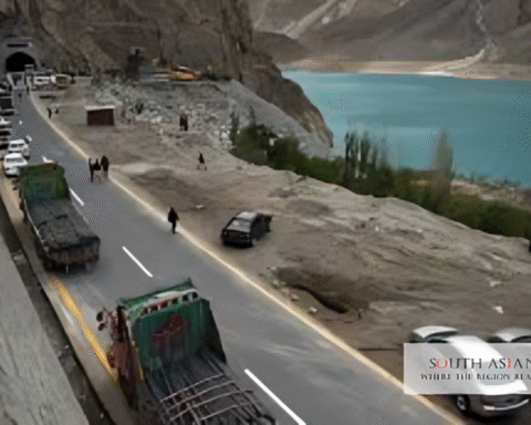 Khunjerab Pass Reopen, as seen traffic on the road