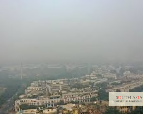 Delhi Air Pollution Surges to 460 AQI Amid Tightened Curbs