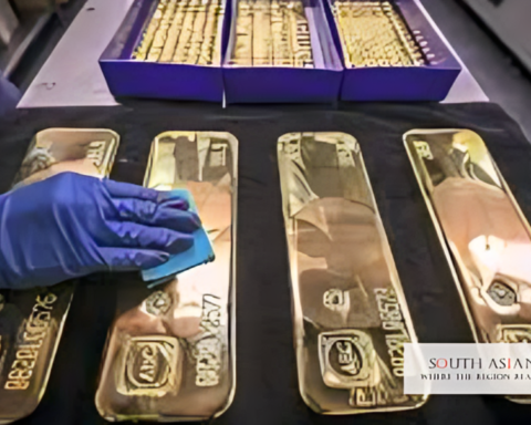 Gold Rate India Rises 1.7% on Dollar Dip, Fed Cut Hopes