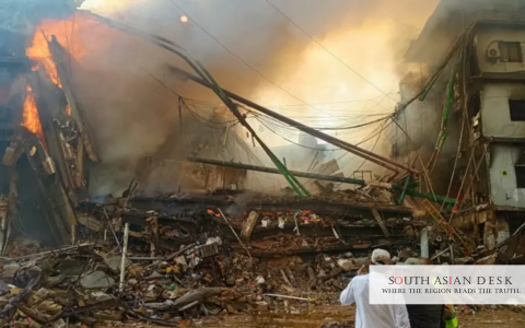 Pakistan: Gul Plaza Fire – 6 Dead Including Firefighter