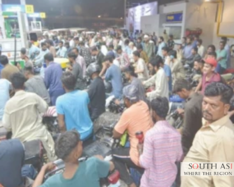 Fuel Price Surge In Pakistan - Economy Struggles