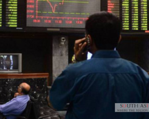 PSX Faces Sixth Weekly Loss Amid Geopolitical Tensions