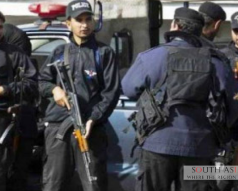 Pakistan-Afghanistan Tensions: Pakistan Detains 2000 Afghans