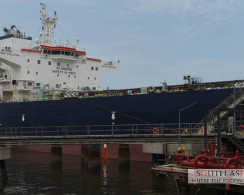 Pakistan Oil Import diverts via Red Sea Amid Hormuz Closure