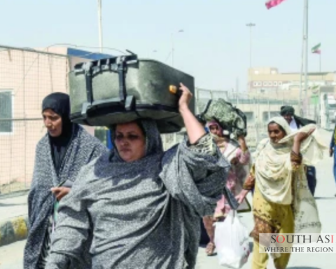 10,600 Pakistanis Return Amid Iran Tensions