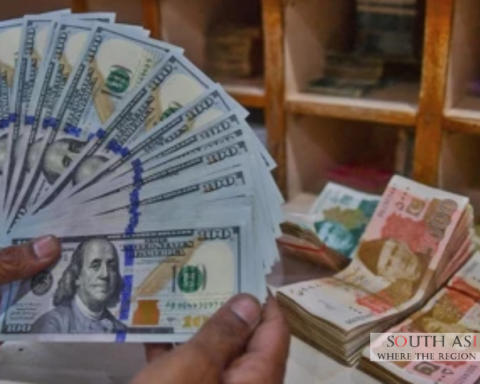 Pakistan Bolsters Reserves with $2bn Saudi Aid