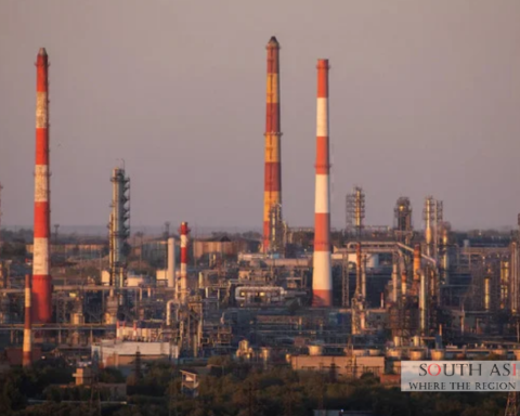 Pakistan Refineries Suffer Rs24bn Losses in April