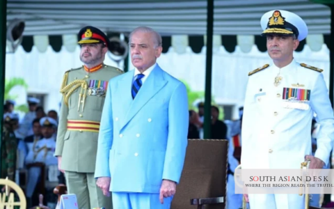Pakistan flag-bearer of peace
