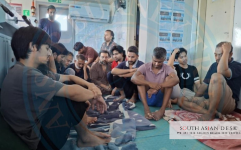 Pakistani Sailors Held By Somali Pirates