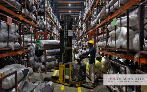 India Services PMI Slips To 17-Month Low As Demand Cools