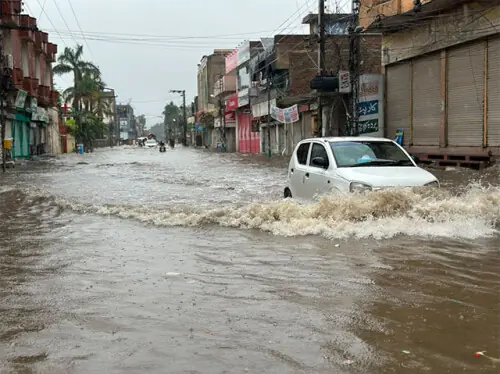 Pakistan: Heavy Monsoon Rains Lash Lahore, Bringing City to a Standstill