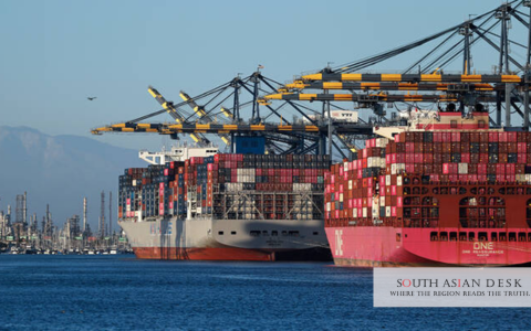 Pakistan orders container ships