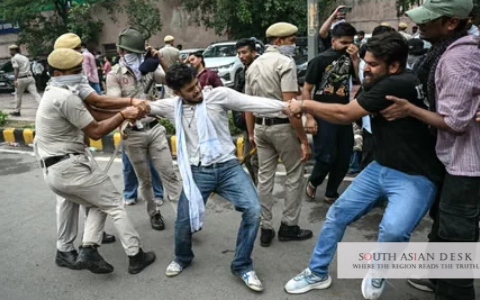 Delhi Police detain protesters